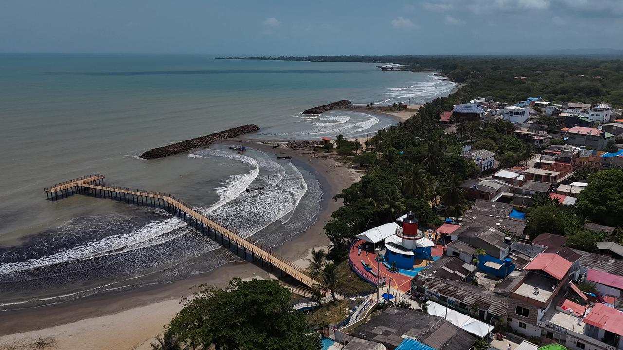 Gobierno de las Oportunidades entrega Mirador Turístico de Arboletes para fortalecer el turismo y la paz en el Urabá antioqueño